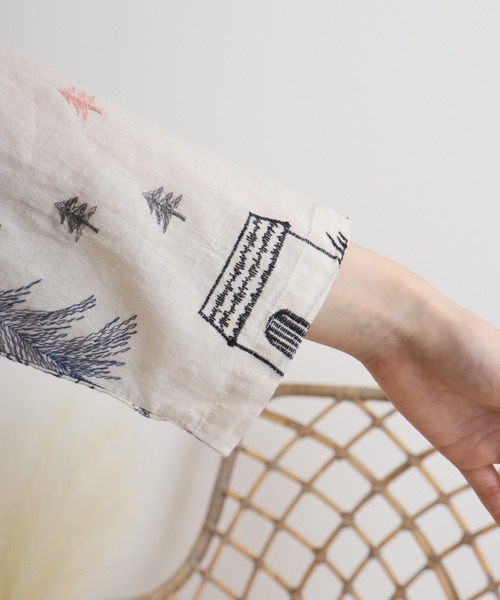 カーディガン EMAGO 山と植物総柄刺繍レイヤー風カーデ レディース Emago カーディガン EMAGO 山と植物総柄刺繍レイヤー風カーデ