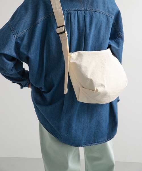 ショルダーバッグ MONSTER REPUBLIC MSRC 004 MINI BAG IVORY 200507013456 Item MONSTER REPUBLIC MSRC 004 MINI BAG / IVORY | GVG