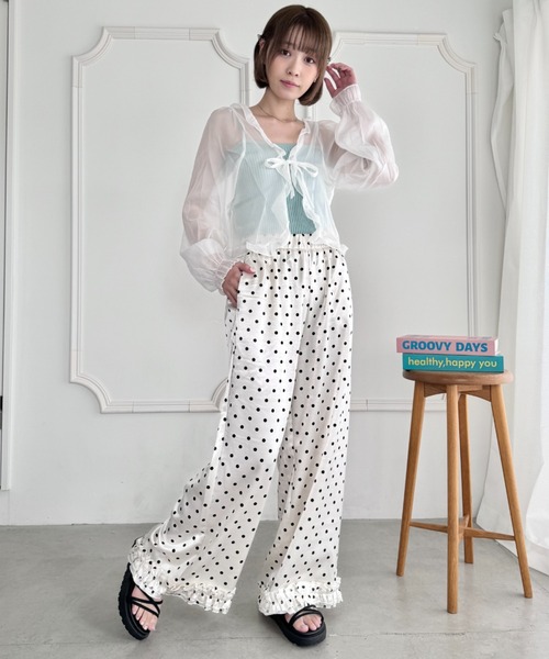 ちゃみ960chou chou裾フリルパンツ・957(WH) ちゃみ様専用960chou chou裾フリルパンツ・957(WH) - メルカリ