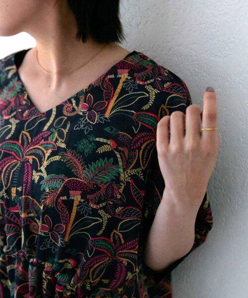 ear PAPILLONNER ドット切替ワンピース【SUM1 STYLE】 ear PAPILLONNER（イアパピヨネ）の「ドット柄段違いフレア