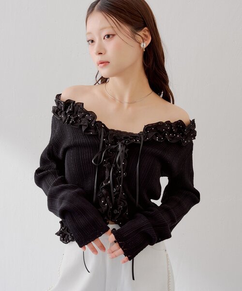 ✴︎タグ付新品✴︎ TO BE CHICフリル ニット 黒 TO BE CHIC / トゥー ビー シック （レディース） ニット・セーター