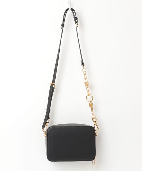 CHARLES ＆ KEITH（チャールズ&キース） 「CHARLES & KEITH