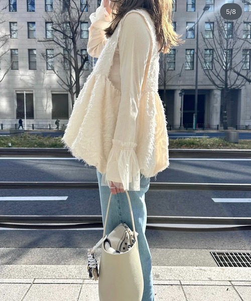 each alchemist ベスト ジレ 深Vネックフリンジジャガードバルーン