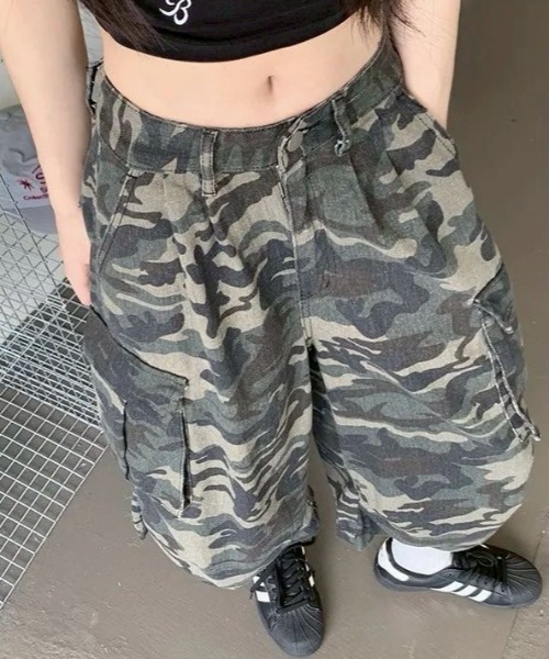 VIBGYOR パンツ 「LAMPOON」迷彩カーゴハーフパンツ レディース