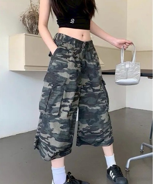 VIBGYOR パンツ 「LAMPOON」迷彩カーゴハーフパンツ レディース