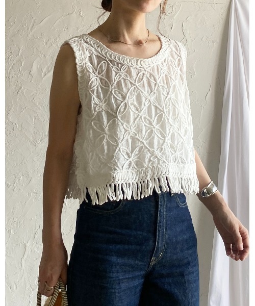 美品　LA PEAU DE GEM ベージュ　ノースリーブ　 ベスト　ジレ 美品 LA PEAU DE GEM ベージュ ノースリーブ ベスト ジレ - メルカリ