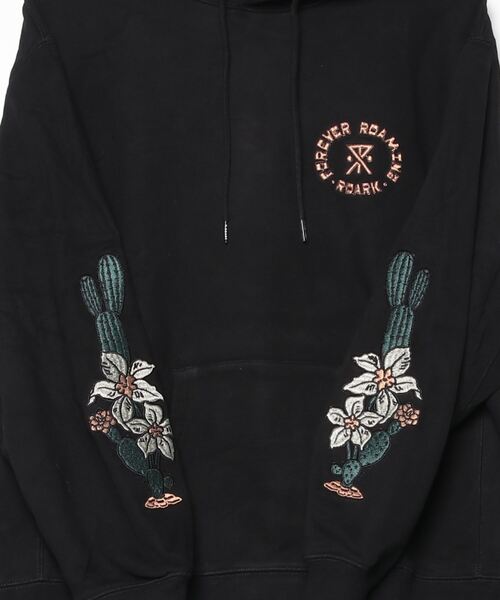 ROARK REVIVAL（ロアークリバイバル） パーカー 「ROARK」”F.ROAMING