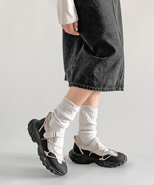 Shoes in Closet（シュークロ） スニーカー 超軽量 やわらか クロス