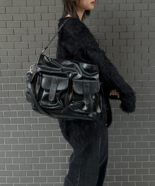 CELENA BEATS ショルダーバッグ バッグ 大容量マルチポケット レザー