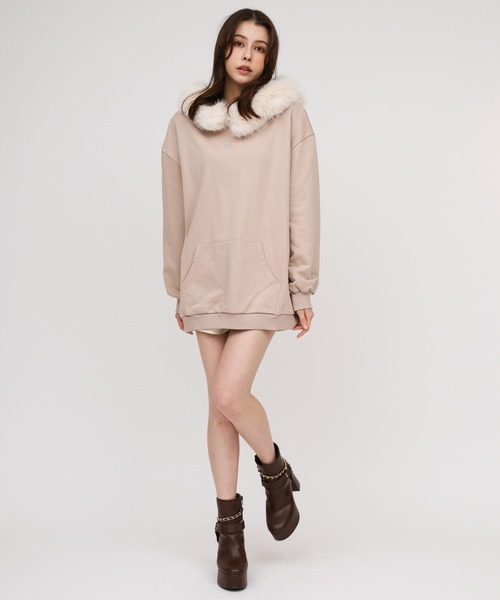 ROYAL PARTY（ロイヤルパーティー） ワンピース ファー付ラメ裏毛