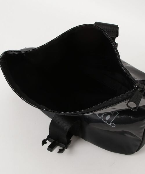 DIESEL ショルダーバッグ ブラック DIESEL（ディーゼル） ショルダーバッグ UNI ブラック メンズ
