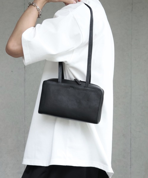ONE.（ワンドット） ハンドバッグ 「ONE./ワンドット」レザースクエア