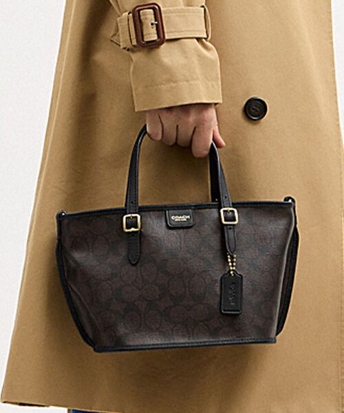 美品★COACH コーチ トートバッグ ワンショルダー 肩掛け 大容量 チャーム COACH（コーチ） ショルダーバッグ バッグ タクシー トート バッグ 21