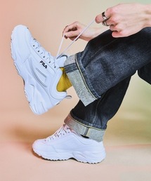 フィラ正規品シューズ JP 31 US 13 新品未使用 FILA（フィラ） スニーカー DISTRACER ディスラプター×レイトレイサー