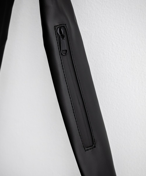 限定❤非売品 ブラックレザーショルダーバッグsd ミニ】本革 舟型 ショルダーバッグ ブラック レザー ショルダーバッグ