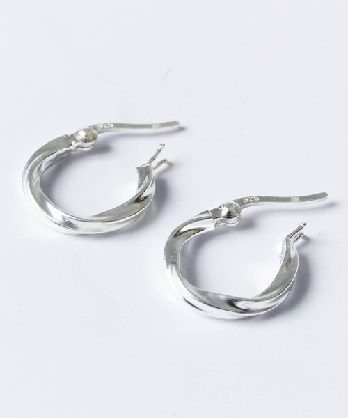 シルバー925 Sterling ツイストデザインフープピアス/軽研磨仕上/両耳 シルバー925 ツイストピアス フープピアス レディース 可愛い