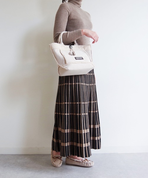 セット売り25cmミネトンカ キャリー ブラック＋セライズ　スリッポン cally-nv1.jpg