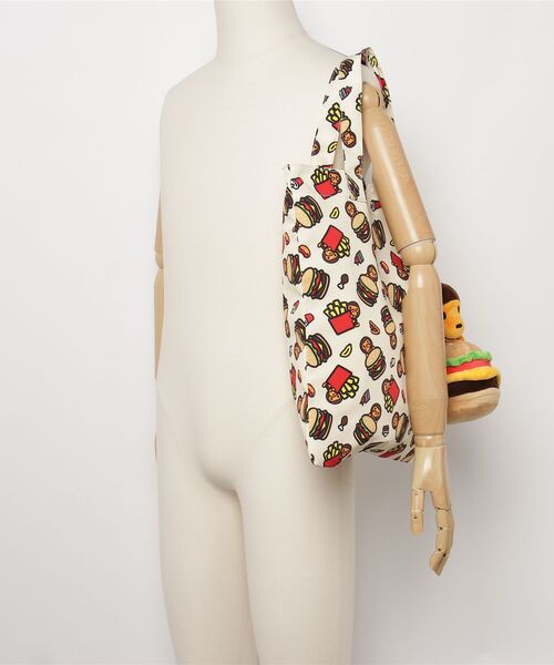 トートバッグ BABY MILO PLUSH DOLL BURGER TOTE BAG メンズ レディースの画像