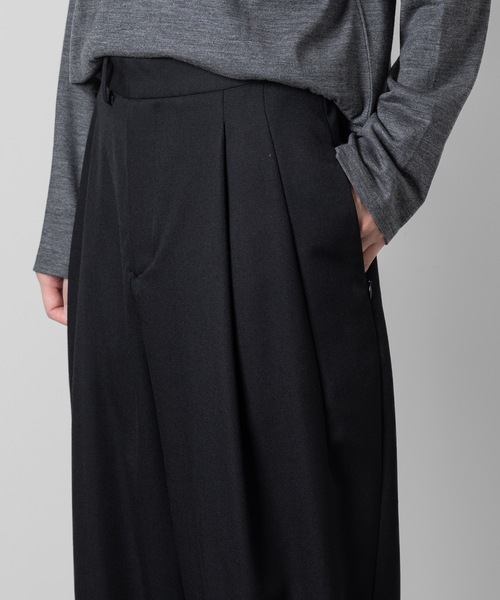 ATO（アトウ） パンツ CLASSIC WOOL 2-TUCK TAPERED PANTS メンズ