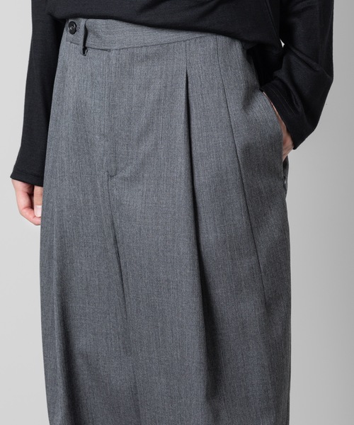 ATO（アトウ） パンツ CLASSIC WOOL 2-TUCK TAPERED PANTS メンズ