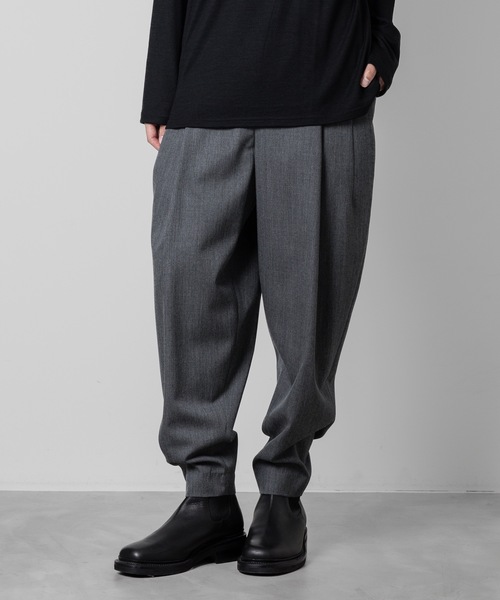 パンツ CLASSIC WOOL 2-TUCK TAPERED PANTS ATO（アトウ） パンツ CLASSIC WOOL 2-TUCK TAPERED PANTS メンズ