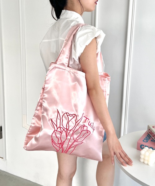 SOLLON.（ソルロン） トートバッグ チューリップ刺繍サテントート