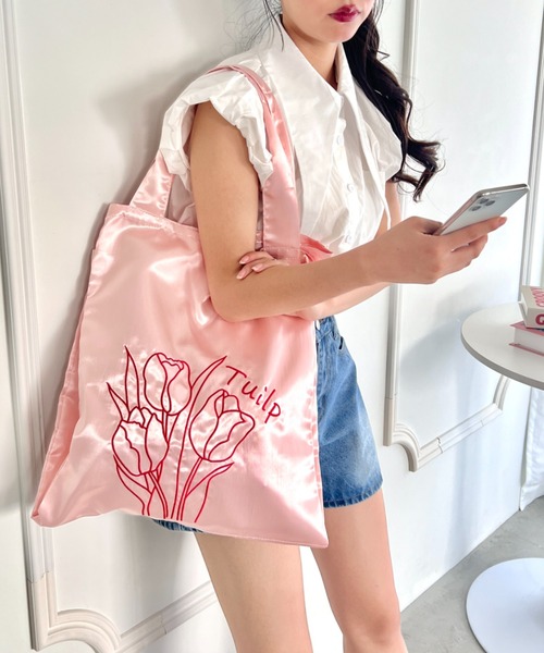 SOLLON.（ソルロン） トートバッグ チューリップ刺繍サテントート