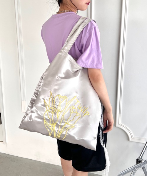 SOLLON.(ソルロン) トートバッグ チューリップ刺繍サテントート SOLLON.(ソルロン) トートバッグ チューリップ刺繍サテントート