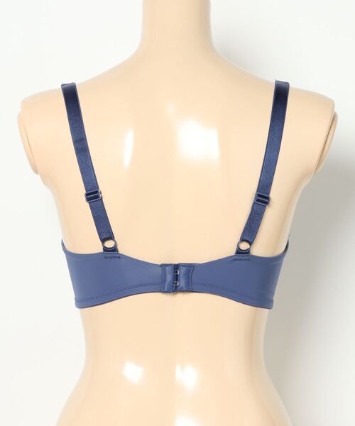 Triumph ブラジャー 癒しのブラ621 ブラジャー「D，E，Fカップ