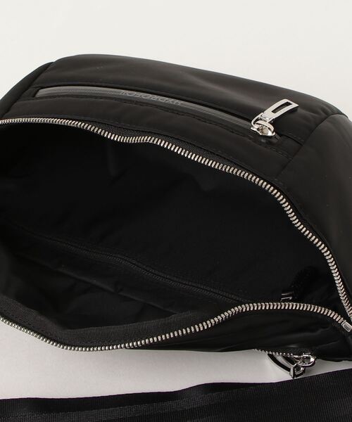 PELLE MORBIDA（ペッレ モルビダ） ショルダーバッグ Hydrofoil