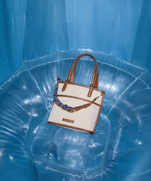 CHARLES ＆ KEITH トートバッグ Addison アディソン ノット