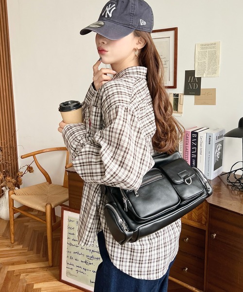 週末期間限定SALE！OFF-White ブラック マルチポケットハンドバッグ マルチポケットハンドバッグ – SELECT MOCA