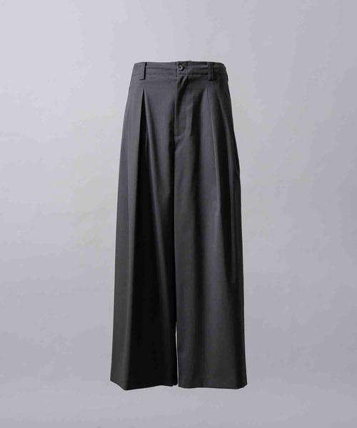 メゾンスペシャル　ウール　立体裁断　スラックス　サイズ0 定価26,400円　黒 MAISON SPECIAL（メゾンスペシャル） スラックス 0 ダークブラック