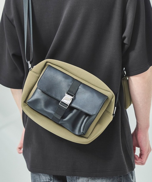 LAKOLE（ラコレ） ショルダーバッグ ネオプレンバックルミニショルダー