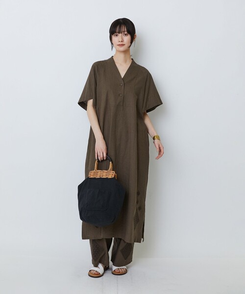 LOISIR ワンピース 半袖 コットンリネンクロス刺繍入りワンピース