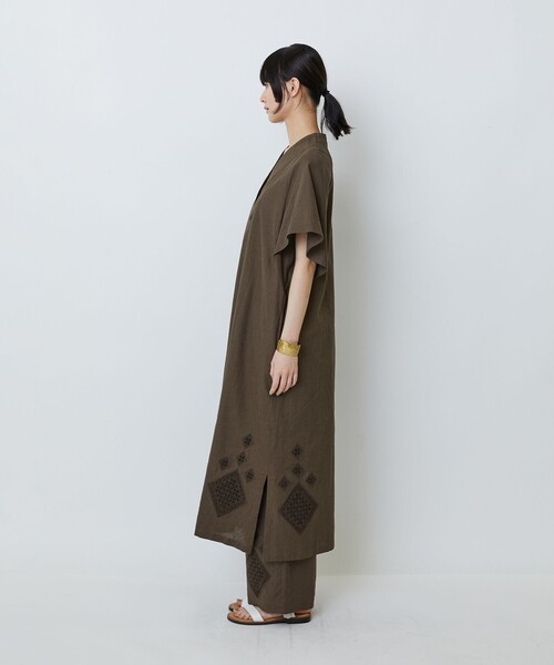 LOISIR ワンピース 半袖 コットンリネンクロス刺繍入りワンピース