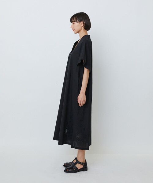 LOISIR ワンピース 半袖 コットンリネンクロス刺繍入りワンピース