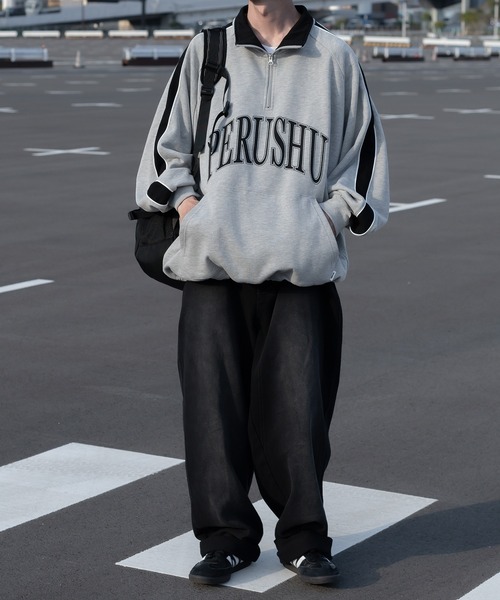 Perushu サイドパイピングラインハーフジップスウェット Perushu（ペルーシュ）の「サイドパイピングラインハーフジップ