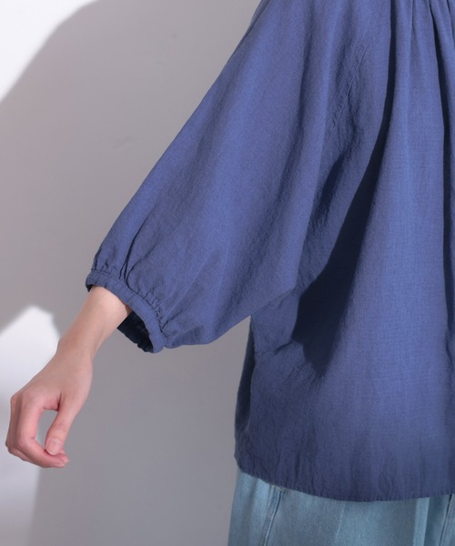 ソウルベリー　ブラウス Tシャツ以上ブラウス未満な、長袖プルオーバー（シャツ/ブラウス