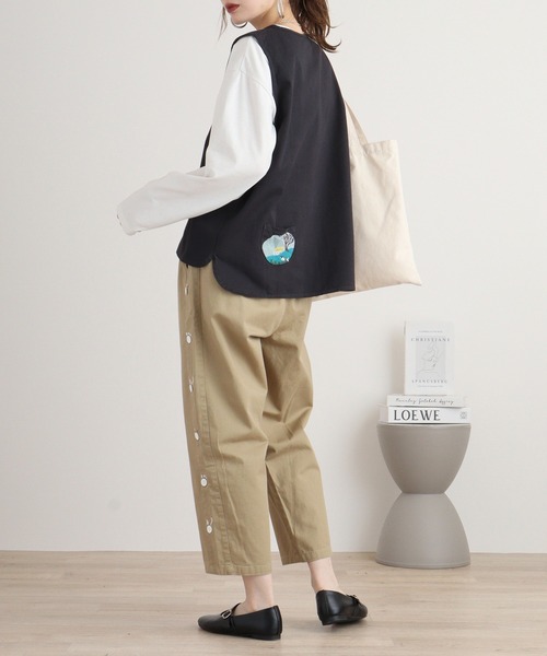 Emago ベスト ジレ EMAGO 丘の上刺繍ベスト レディース