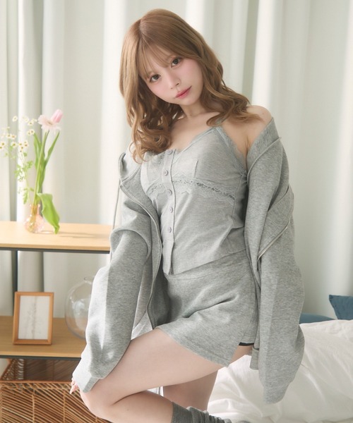 TITTY＆CO. レースキャミ付きスウェットセットアップ TITTY＆CO. セットアップ レースキャミ付きスウェット