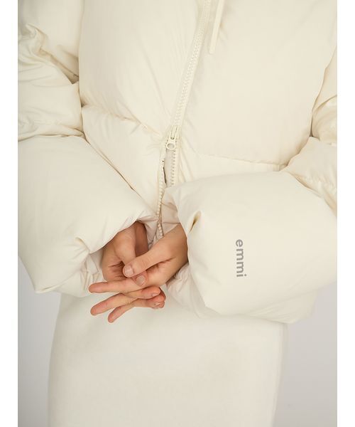 emmi ダウンコート ダウンジャケット クロップドフォルムダウンコート