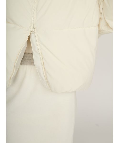 emmi ダウンコート ダウンジャケット クロップドフォルムダウンコート