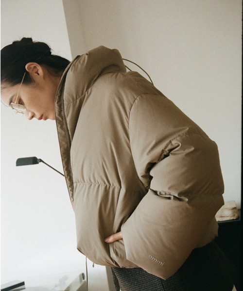 emmi ダウンコート ダウンジャケット クロップドフォルムダウンコート