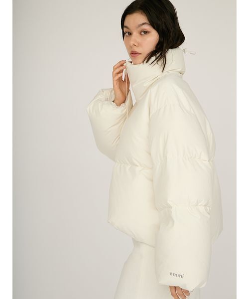 Emmi クロップドフォルムダウンコート emmi ダウンコート ダウンジャケット クロップドフォルムダウンコート