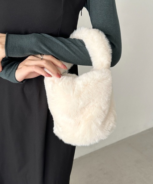 CLEA ハンドバッグ フェイクファーバケットバッグ : ZOZOTOWN Yahoo!店
