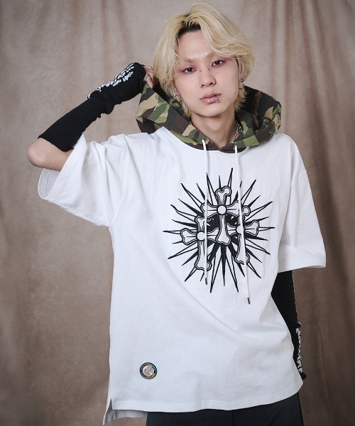 GALFY（ガルフィー） パーカー A'GEM/9 × .kom おしゃぶりワンワン T